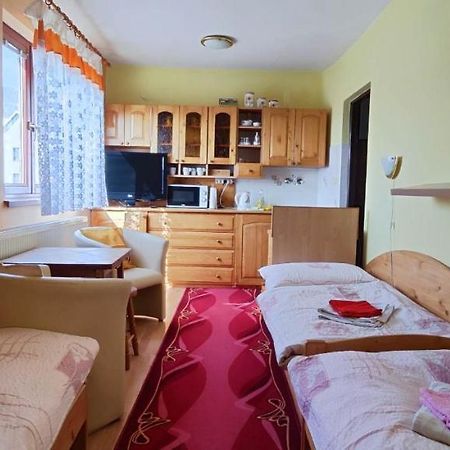 Homestay Machom Oscadnica Exterior foto