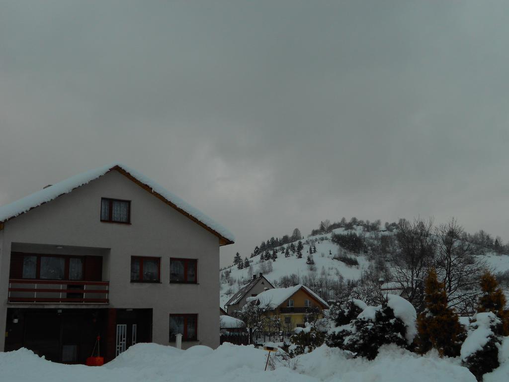 Homestay Machom Oscadnica Exterior foto